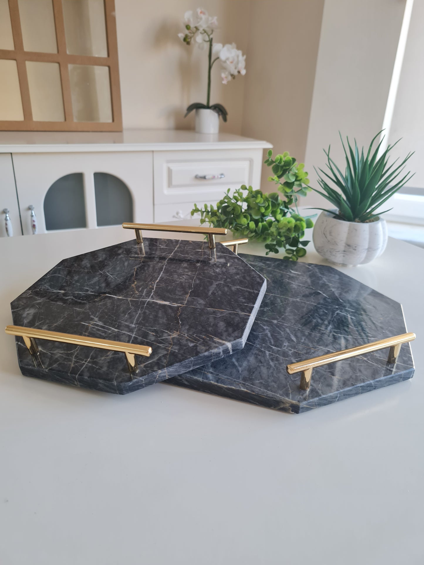 2er Set Marmor Tablett achteckig mit Metallgriffen