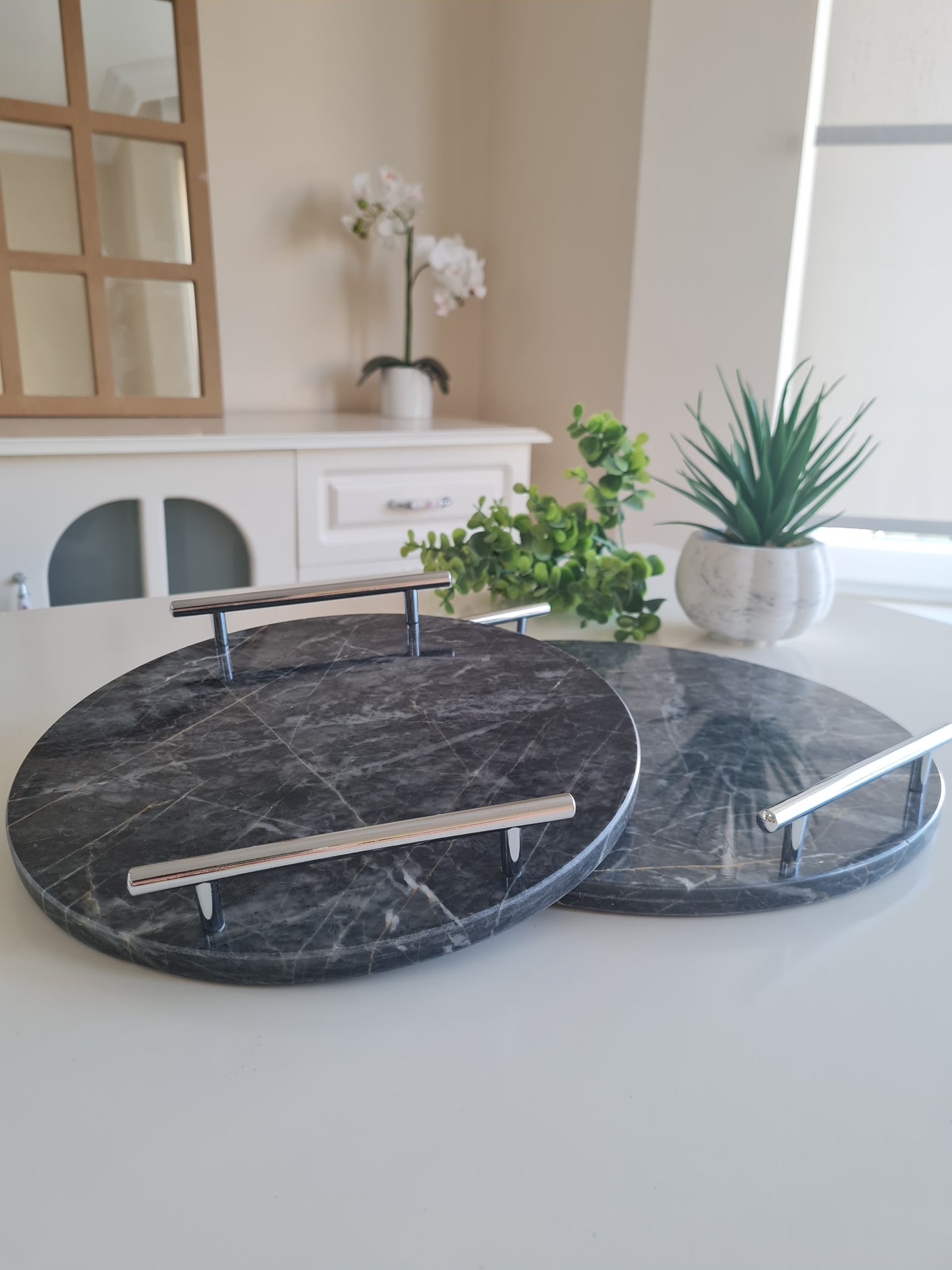 2er Set Marmorplatte rund mit Metallgriffen