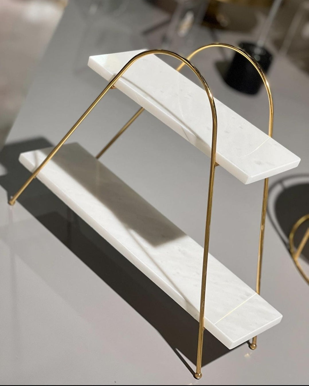 Marmor Etagere 2 stufig mit Metallgestell
