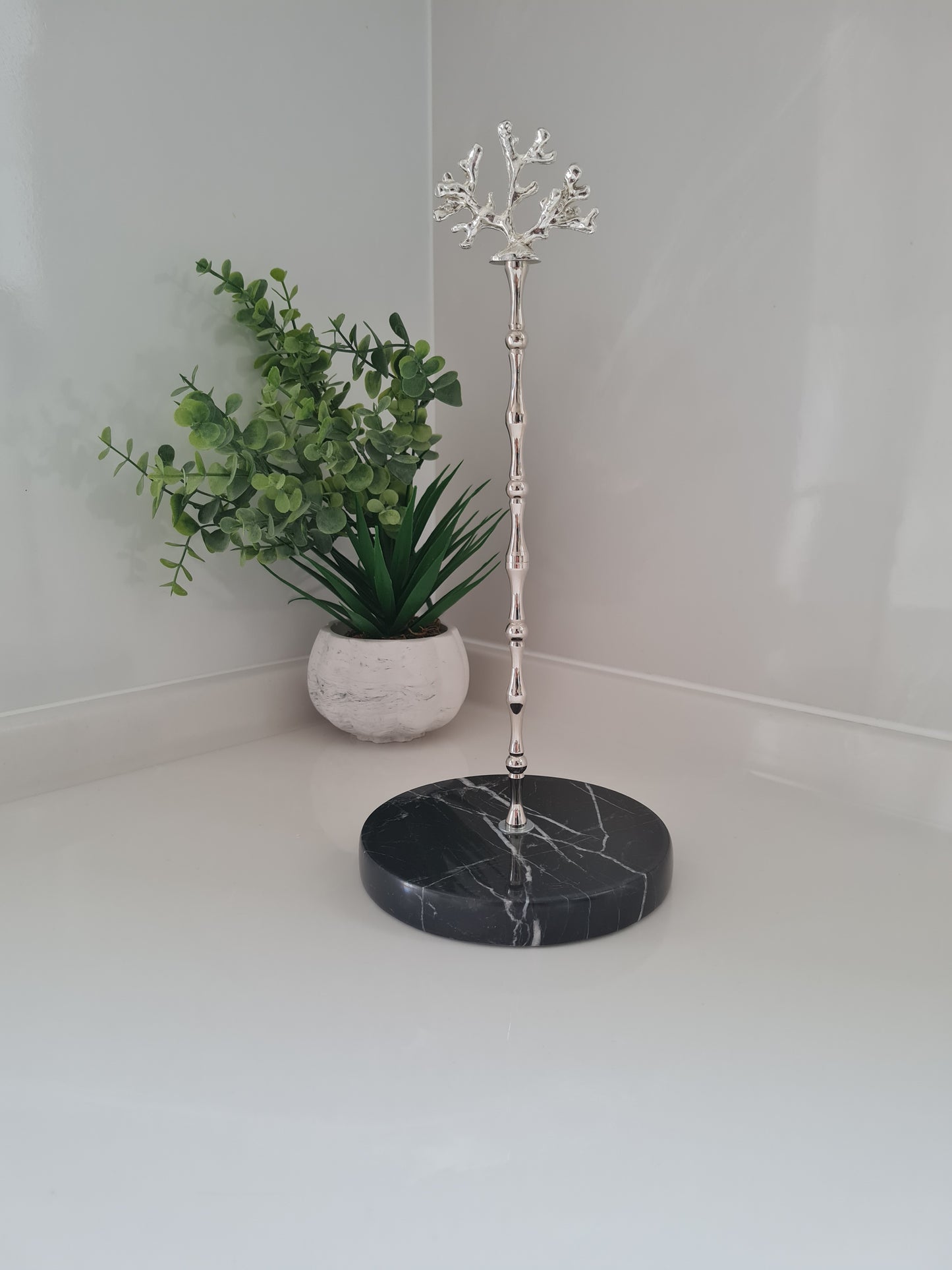 Marmor Küchenrollenhalter mit Metallhalterung